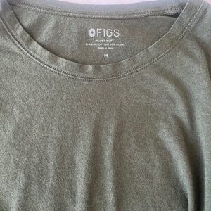 Figs long shirt medium